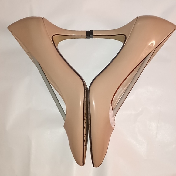 Bella Vita Define II Patent Leather Pumps Nude 9M - Picture 8 of 13